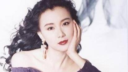 萧蔷|年轻时惊为天人，老了实在不能看，4位越整越丑的女明星，真的太可惜