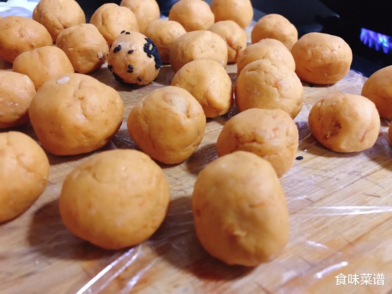 年夜饭上，孩子最喜欢的4道甜品菜，香甜外脆内软，步骤简单易学
