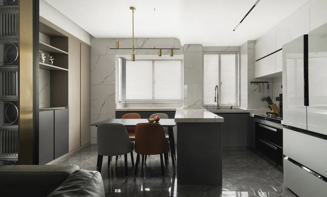 嫌弃极简风冷淡？看了这两个案例60后、90后都喜欢！你还嫌弃吗？