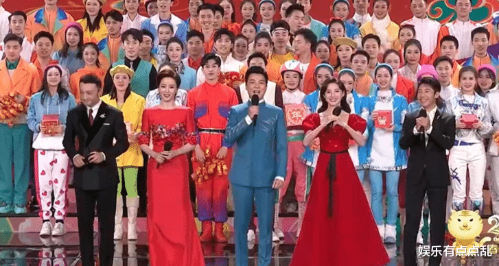 赵丽颖|赵丽颖春晚落幕聚餐请客，却唯独不请任嘉伦和朱一龙，理由让人笑翻