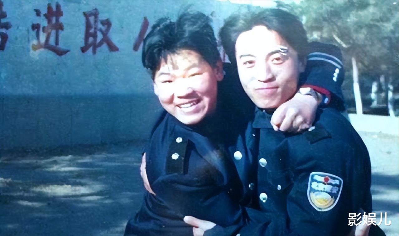 岳云鹏|好命的岳云鹏,被郭德纲捧红后“膨胀了”,妻子一个耳光将他打醒