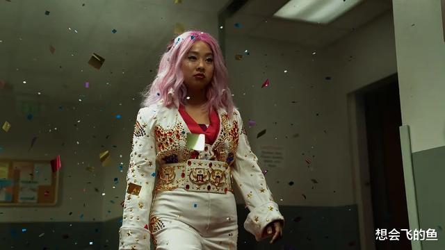 柳岩|没想到，59岁的杨紫琼会用一部“黄暴污”的电影，成为今年的王炸