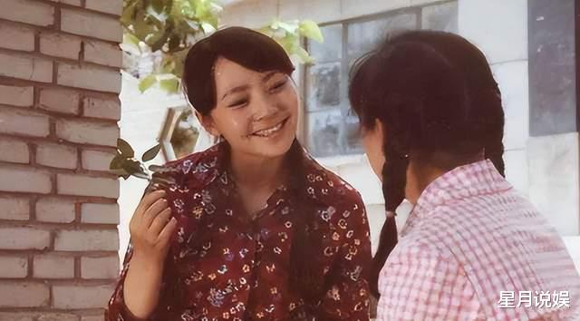 宋丹丹|宋丹丹退休两年被人嫌，她是如何一步步跌落“神坛”的？