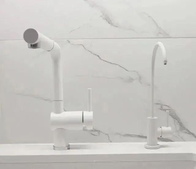 太聪明了！同样是小厨房，瞧瞧人家会布置的，我怎么就没想到呢？