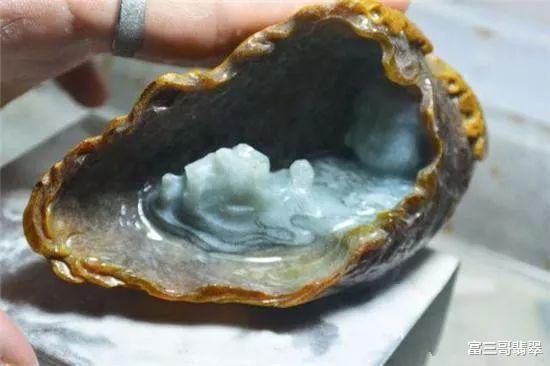 玉雕|玉赏 ▏砖头料变废为宝，玉雕师神了！