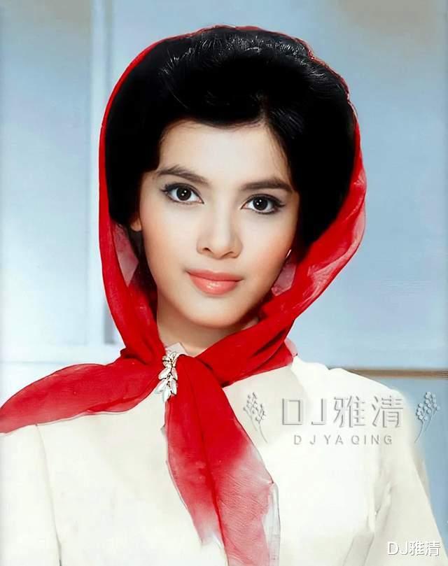 刘晓庆|女神节38位女星美人照，真正的女神从来都是自然美，刘晓庆那张很惊艳