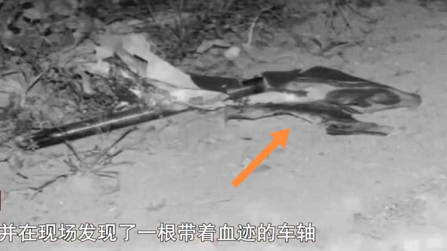 2000年一摩的司机横尸乡野死因成谜，20年后凶器上的那枚指纹再现
