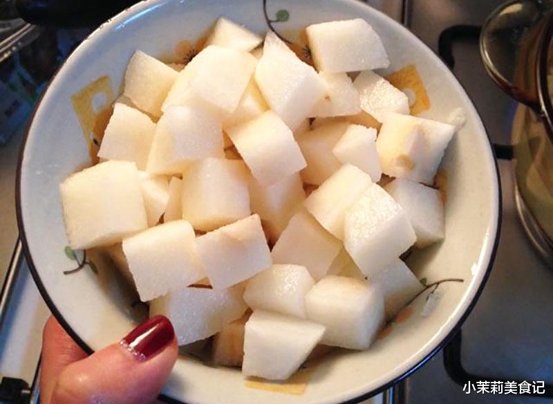 银耳|肺脏最爱的5种食物，建议每天吃点，生津润燥敛肺气，秋冬多受益