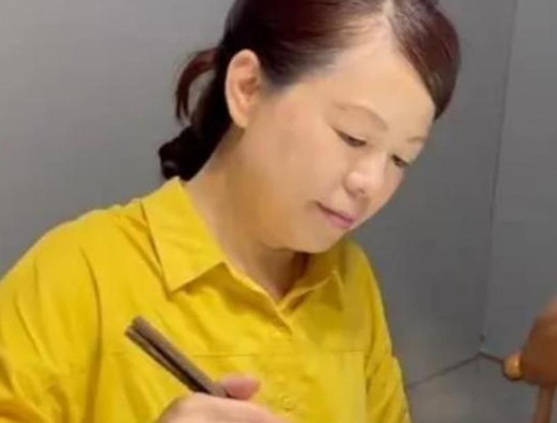 误会了?北海舅妈发声替丈夫澄清态度,内涵应给家人提供平静生活