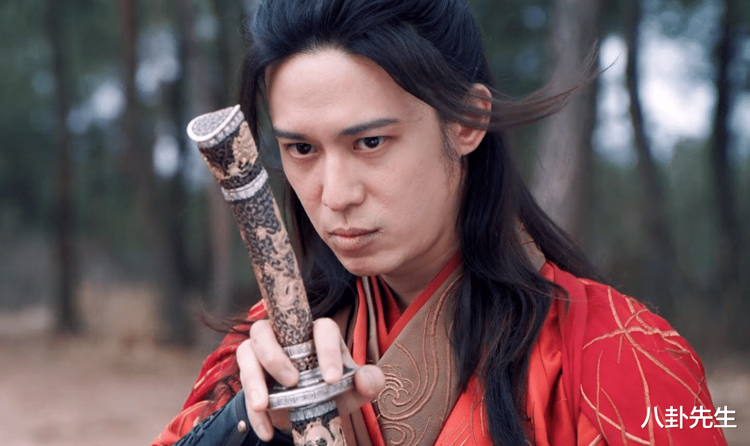 成龙|成龙带“成家班”亮相综艺，打脸了多少打戏敷衍的国产剧？