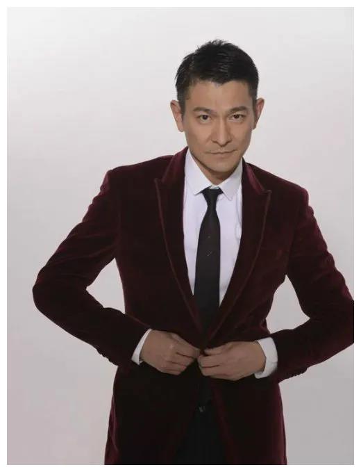 梁朝伟和刘嘉玲结婚，请了80多位明星却没有请刘德华，怎么回事？