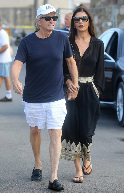 凯瑟琳|好莱坞女神泽塔·琼斯嫁年长25岁老渣男被劈腿N次却隐忍22年