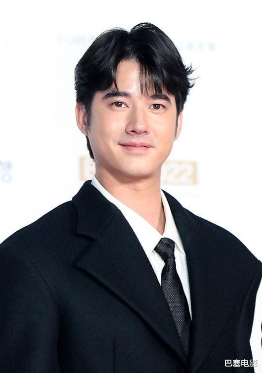 梁朝伟|釜山电影节红毯:梁朝伟大惊喜,女神变脸认不出,玉泽演严重发腮