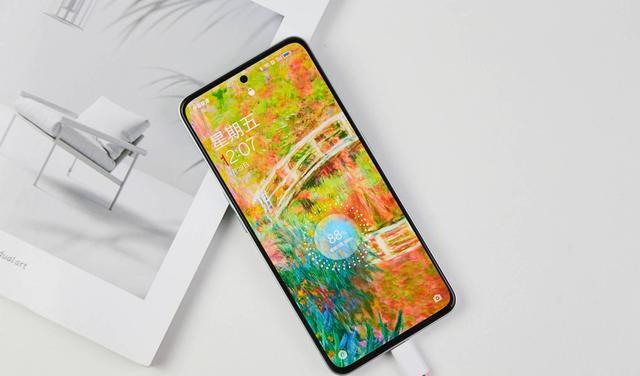 芯片|天玑8100才叫真香芯片，150W闪充+5000万三摄，仅2499元