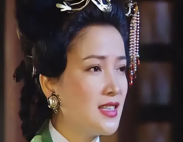 何晴|何晴：给了刘威青春，给了许亚军孩子，为何转身嫁给大9岁的廖京生