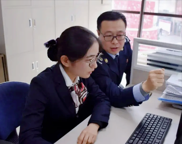 |毕业生“喜爱职业”排名，教师地位大不如前，榜首号称“金饭碗”