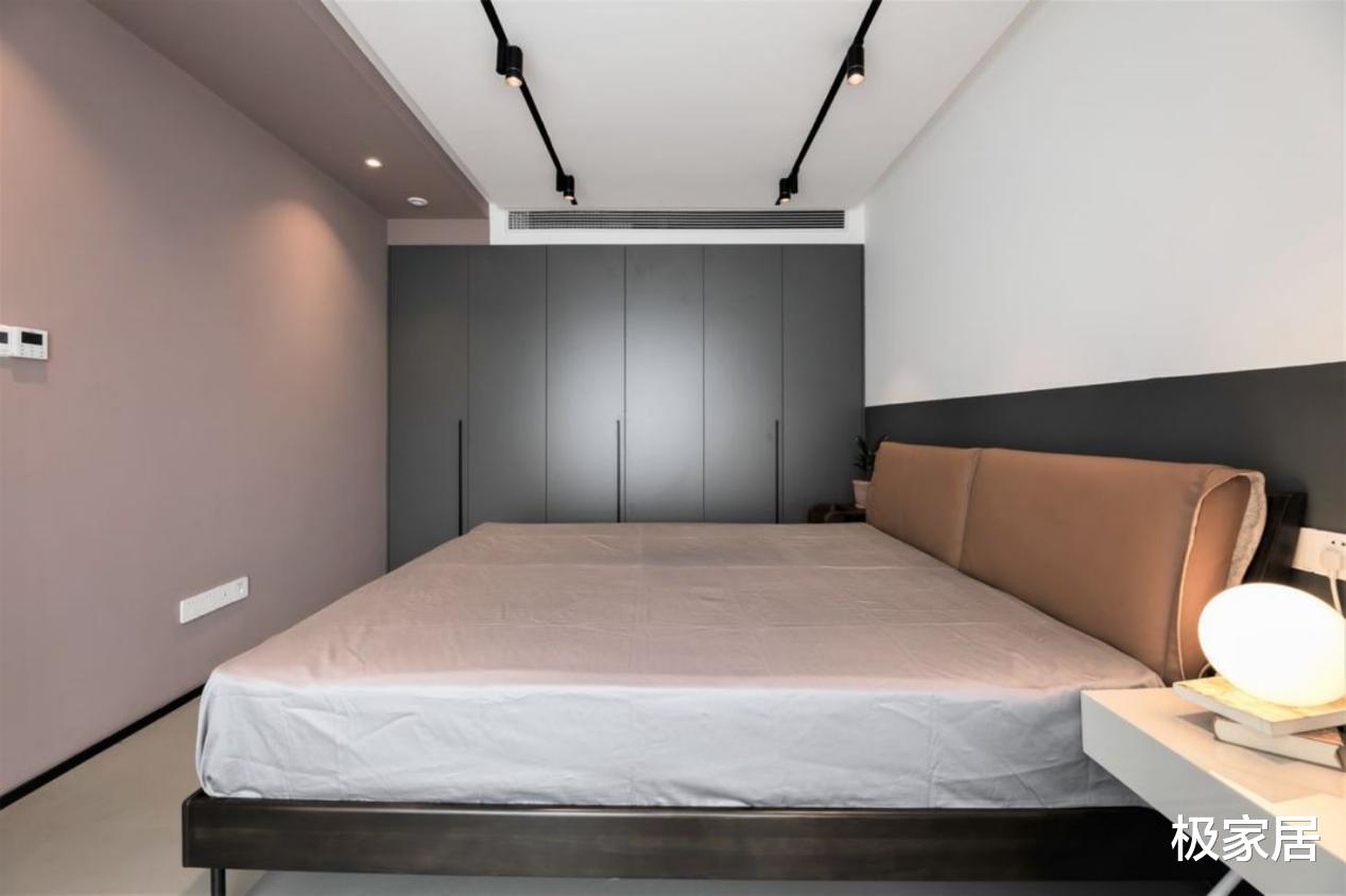 100平米的爱宠之家,可高冷可温柔,让一家人都很舒服