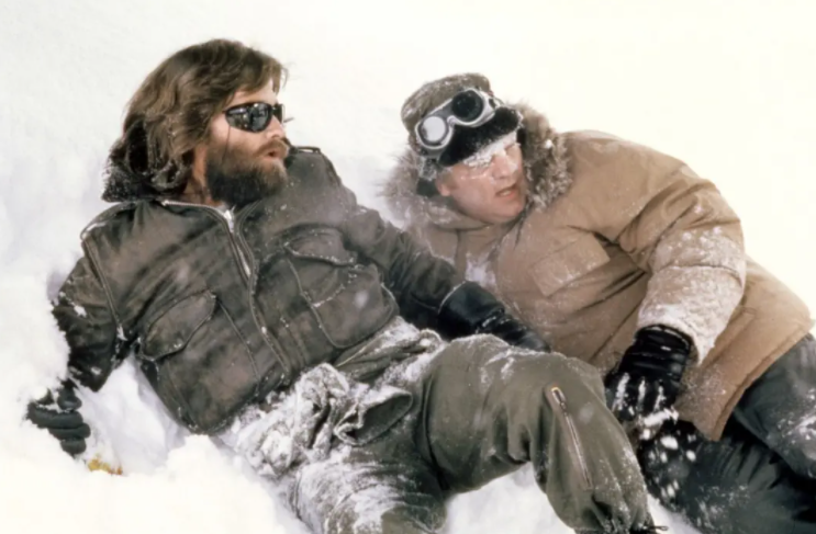 挪威|一把挖出个克鲁苏,这个恐怖片有毒