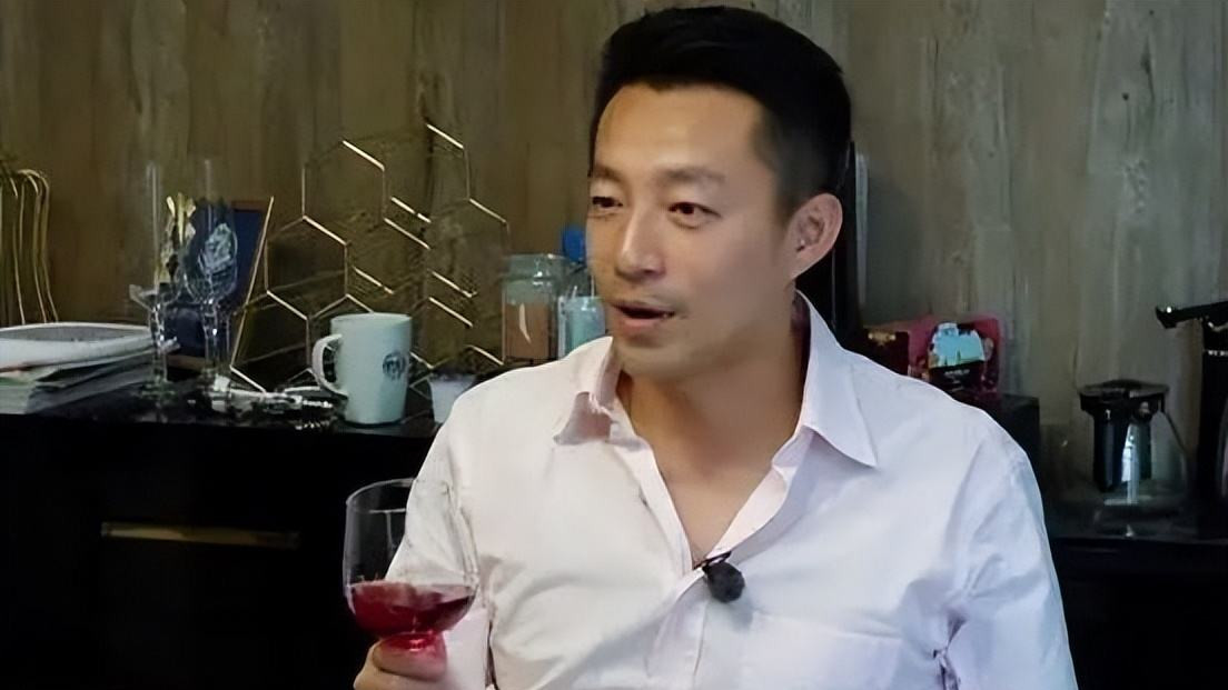 汪小菲|汪小菲曝光离婚协议，负担大S各种消费不限金额，他输得太彻底