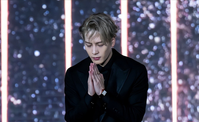 张铁林|2天曝出9个瓜，车祸、被约谈、月子期间被出轨、娱乐圈真的生猛