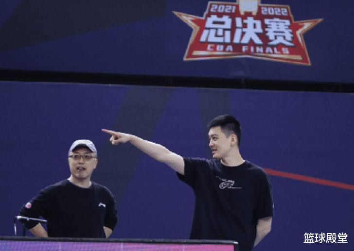 辽宁男篮|辽宁训练更新！弗格逗莫兰德，大韩指导金金，杨鸣开心，继伟专注