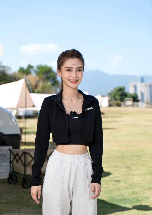 Angelababy|Angelababy晒近照粉碎确诊传闻！发际线惹关注，担心她有脱发危机