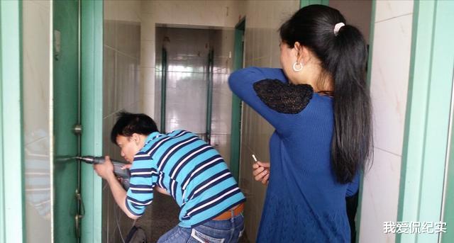 房价|租的房拆迁得260万,女子要求与房东平分:我对房子的感情比你深