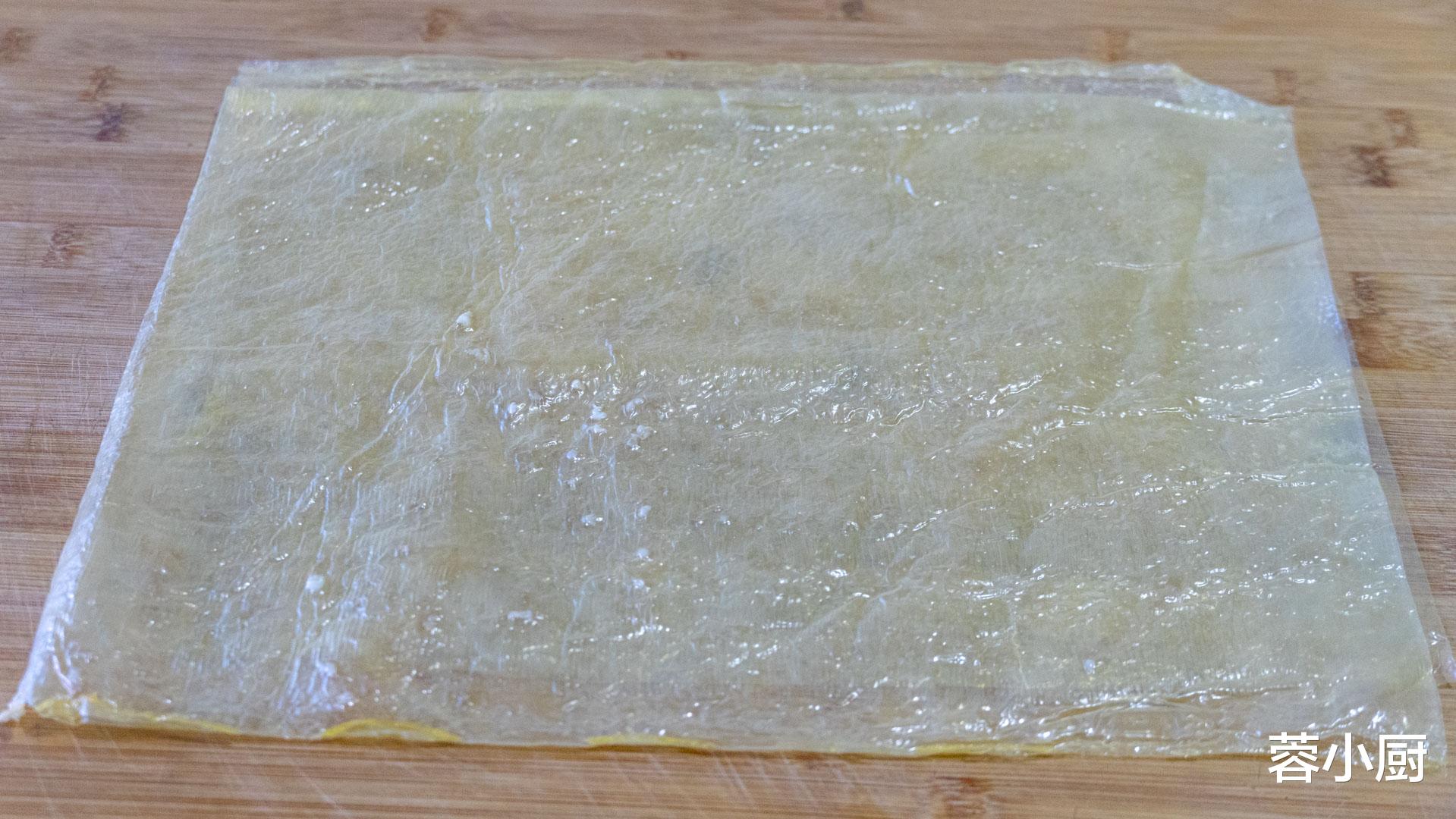 冬季牙齿娇嫩，建议多吃“3红3白2绿”，缓解敏感，无惧冷热酸甜