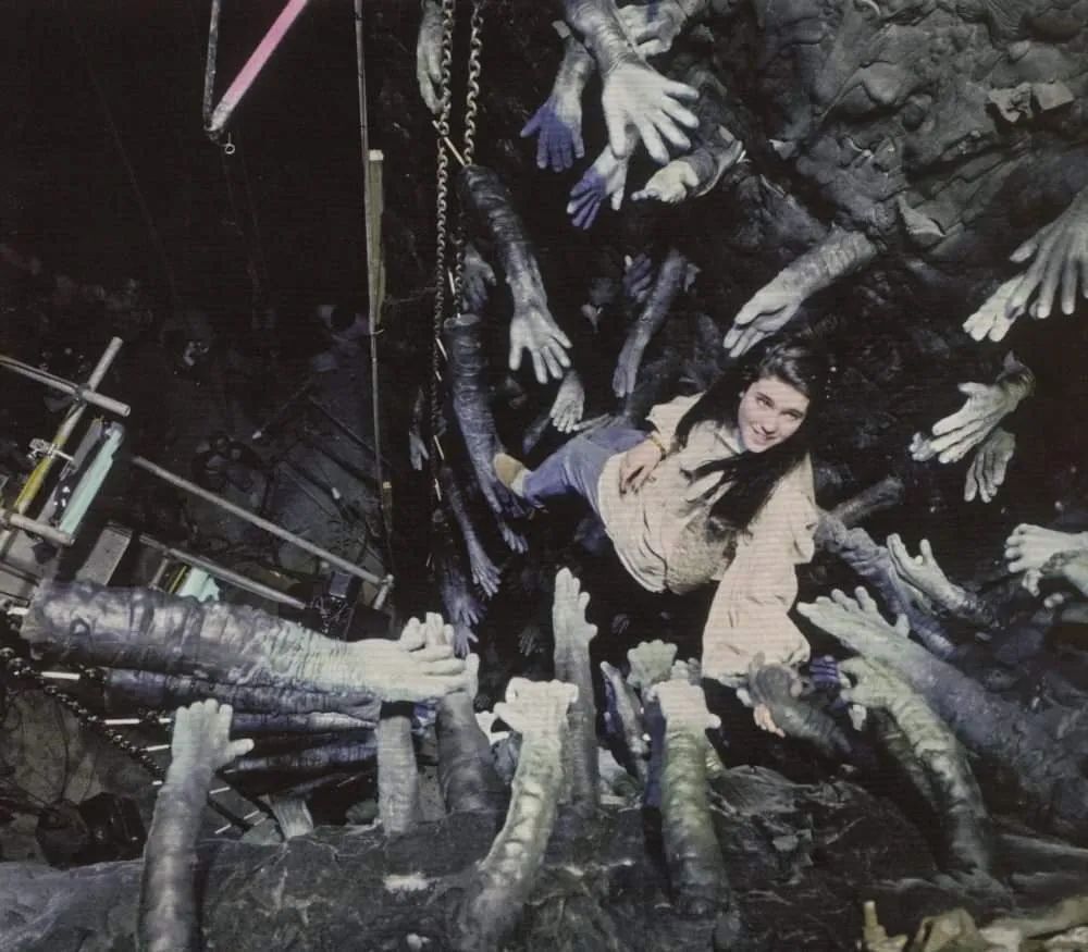 许多|那些超乎想象的电影道具，有的逼真到吓人…