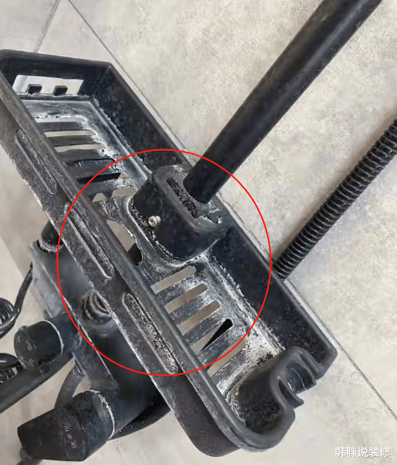 大型装修翻车现场,住不到半年问题一大堆,恨不得拆掉重装