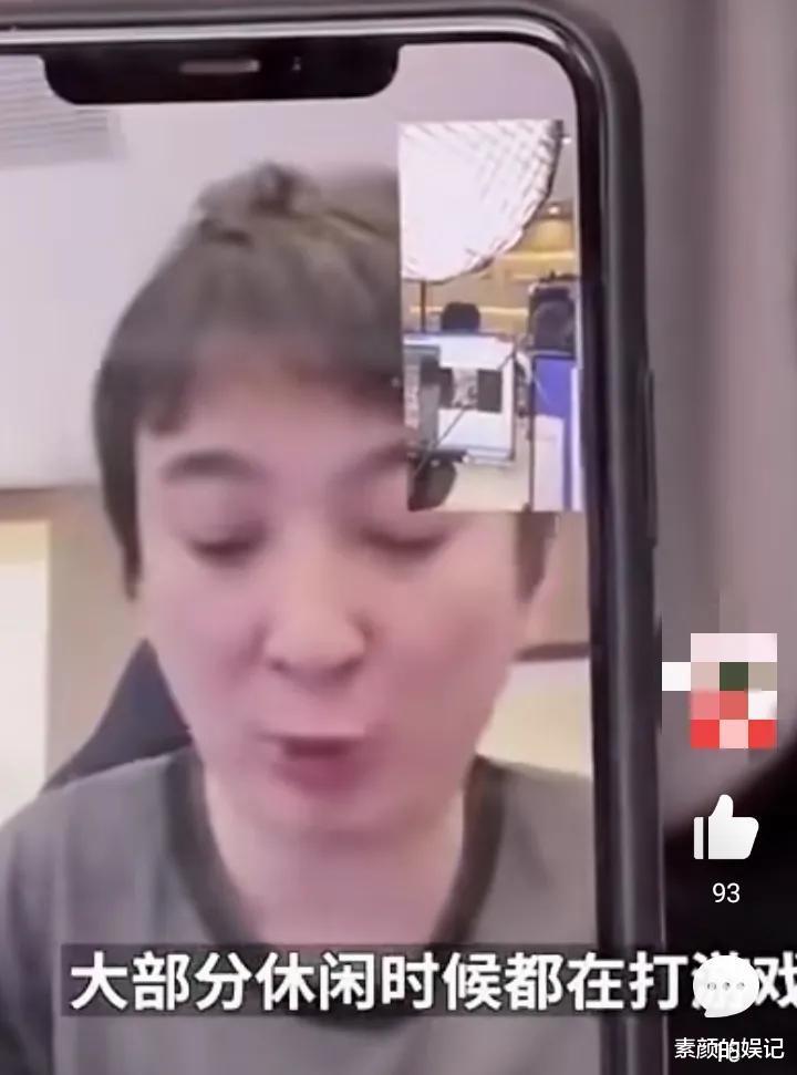 王思聪|王思聪自称是宅男,天天打游戏,偶尔工作谈恋爱逛街,不在乎被拍