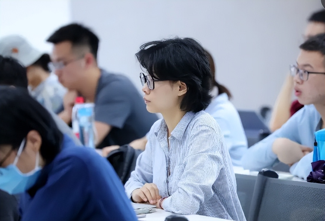 生肖|邵阳学院引进博士：共招录23人，人均待遇84万，引发网络争议