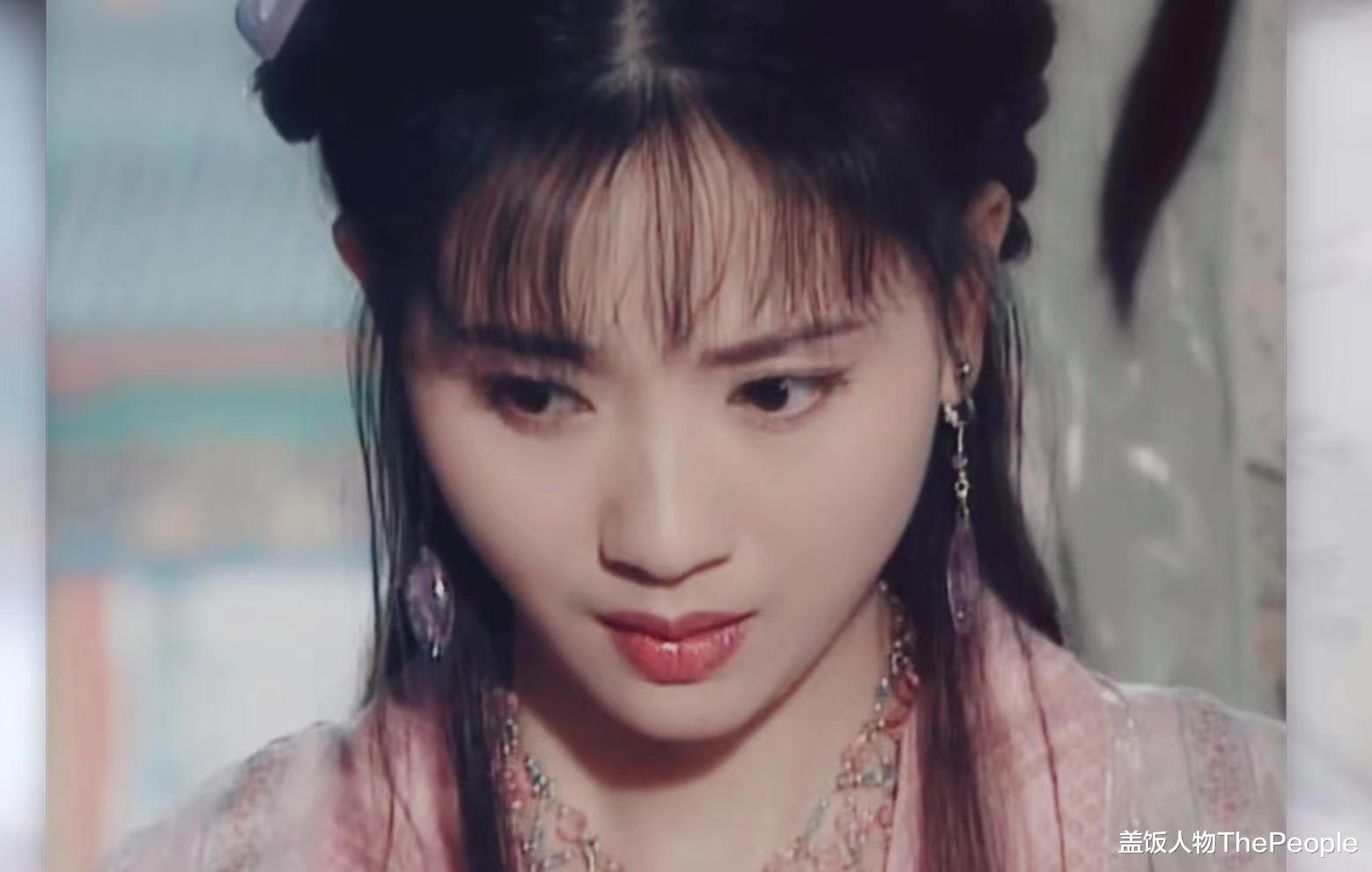 风华绝代|剧里土气十足的大妈，年轻时个个是风华绝代的大美人，差距太大了