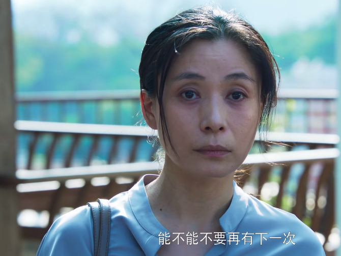 白敬亭|白敬亭轰动影视圈，他是内地影视剧全新题材第一个吃螃蟹的人