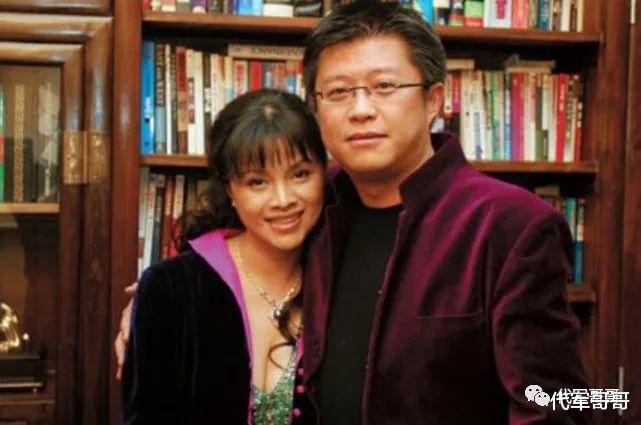 石兰|她出生于戏剧家庭,与老公认识9天闪婚,如今55岁过得怎样了?