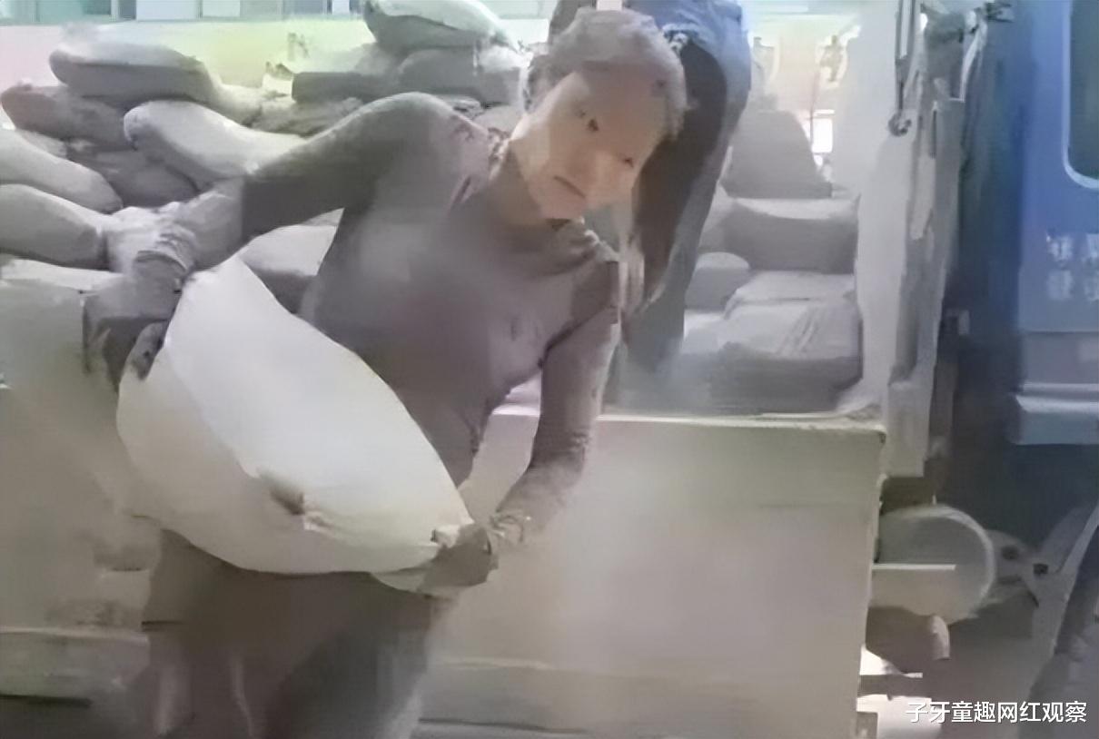 工地|张方方:靠卖惨爆红网络,被官媒揭穿真面目,如今的她怎么样了?