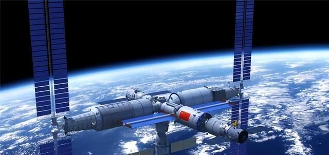 3名航天员每天约需1650升氧气,执行180天任务所需氧气从何而来?