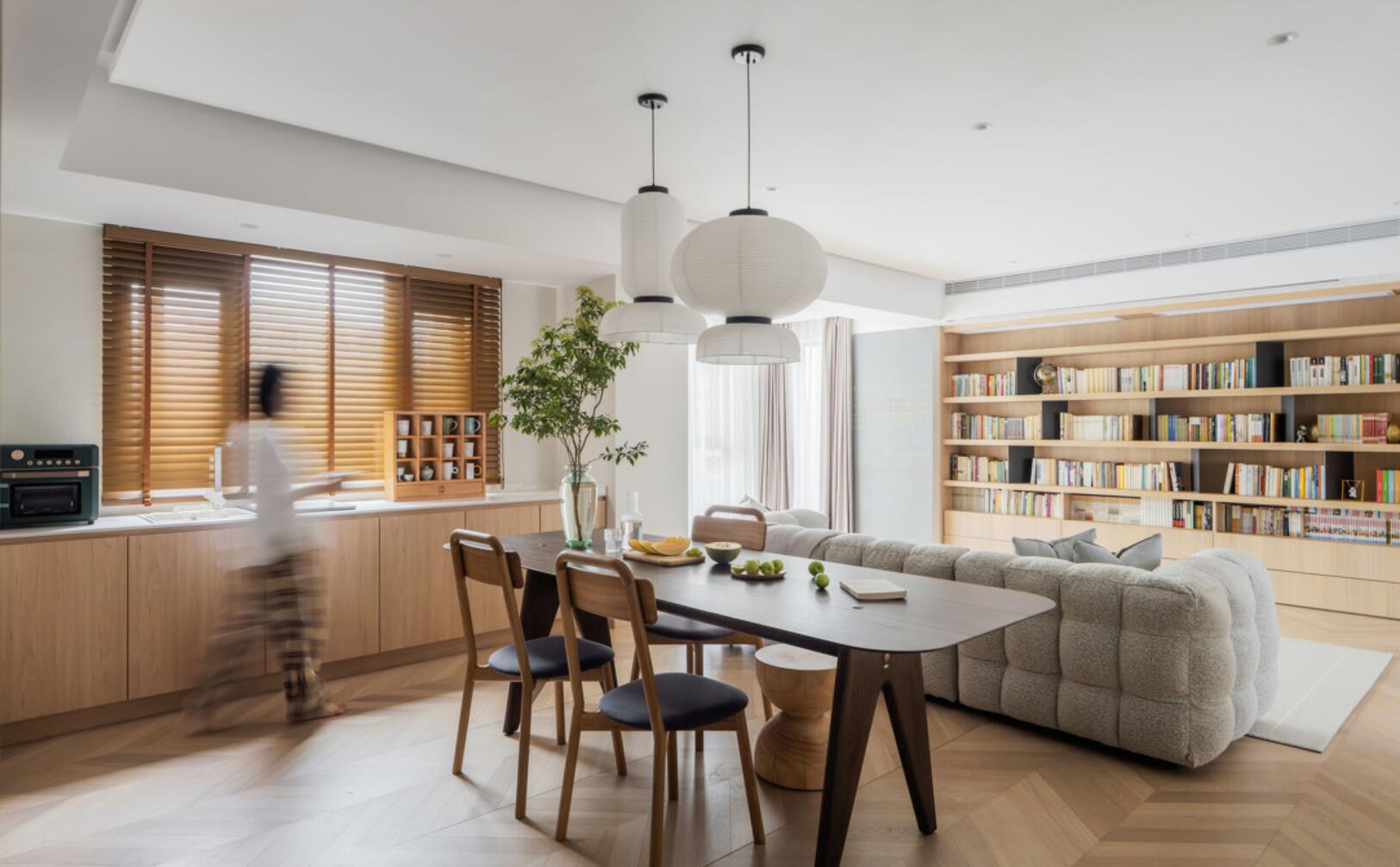 她拒绝无脑拆墙,以“实用主义”定位空间,这思路值得所有人学习