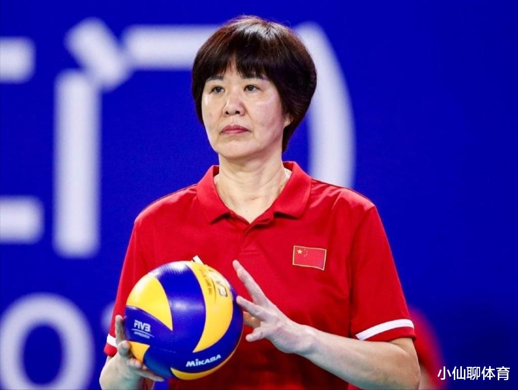女排|确定了！女排主教练正式出炉，功勋教练得到“世界前三”的评价