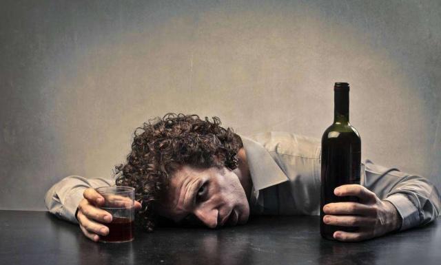 萎缩性胃炎|肝不好的人，身体会有3大表现，3句“护肝良言”，肝一天比一天好