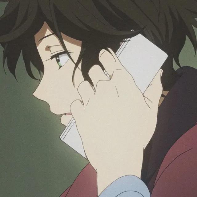 |动漫头像：你唯唯诺诺，她肆无忌惮