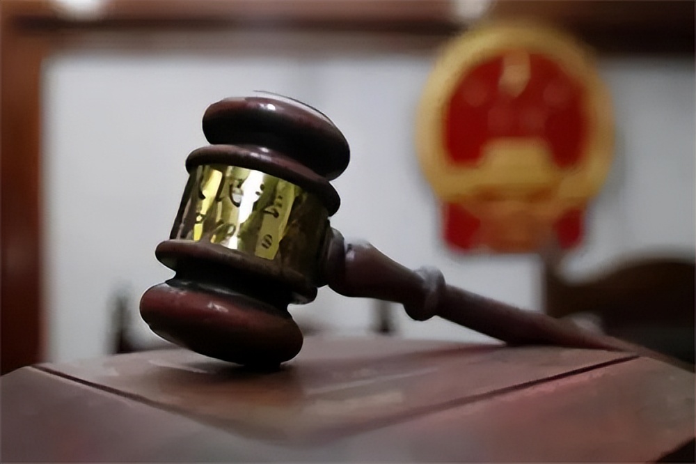 案例 男子杀猪请客吃饭,客人摔倒身亡,家属索赔77万,法院判了