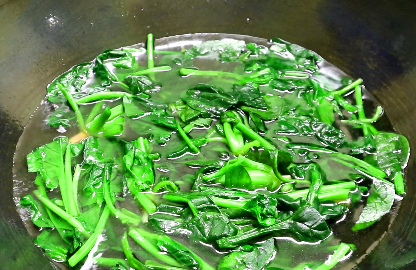 建议中老年人:春天干燥,这6道降火菜该吃就吃,千万别心疼钱