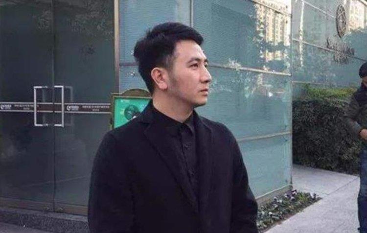 张庭|林生斌向现任告白，服装店改名潼臻告白，这是怎么回事