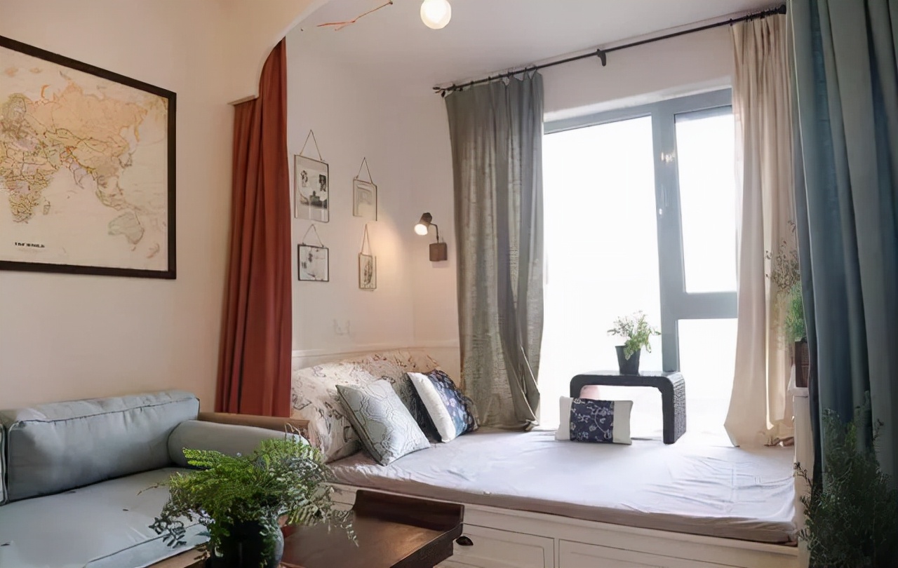 晒新婚房阳台改榻榻米,效果惊艳老公,夸我能干呢!