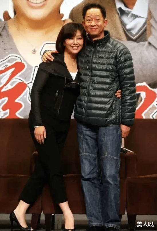 江珊|王志文和江珊时隔30年再聚首!一个依旧女神范,一个满面沧桑老成爷爷辈