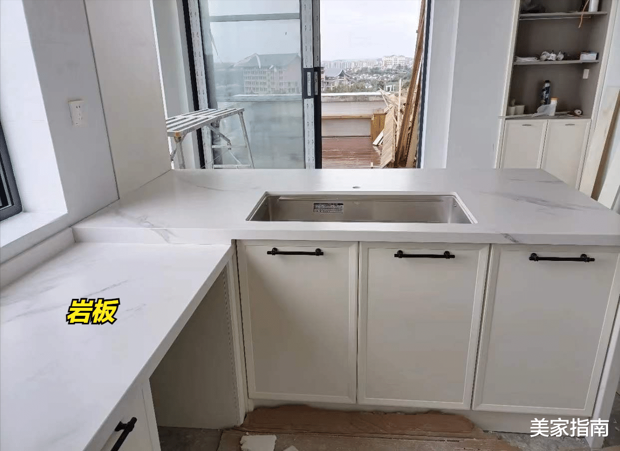 穷看厅堂富看厨房,若是再买房,厨房一定“8装8不装”,建议收藏