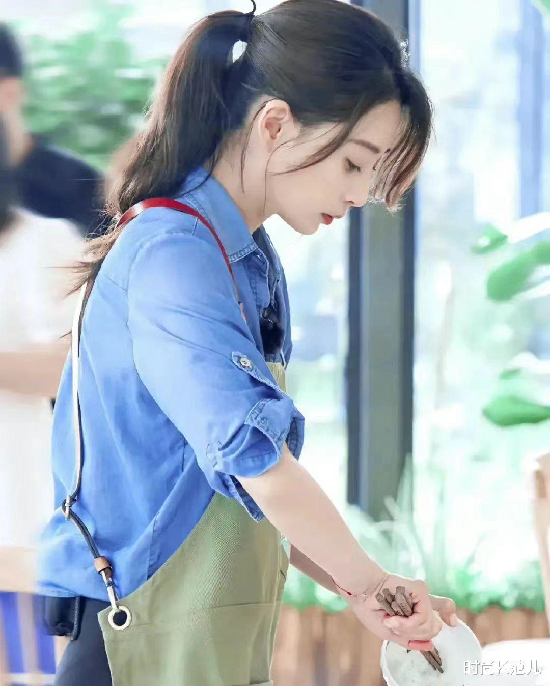 穿衣搭配 殷桃真会穿，《中餐厅》演绎八套时髦造型，每一套都很好看