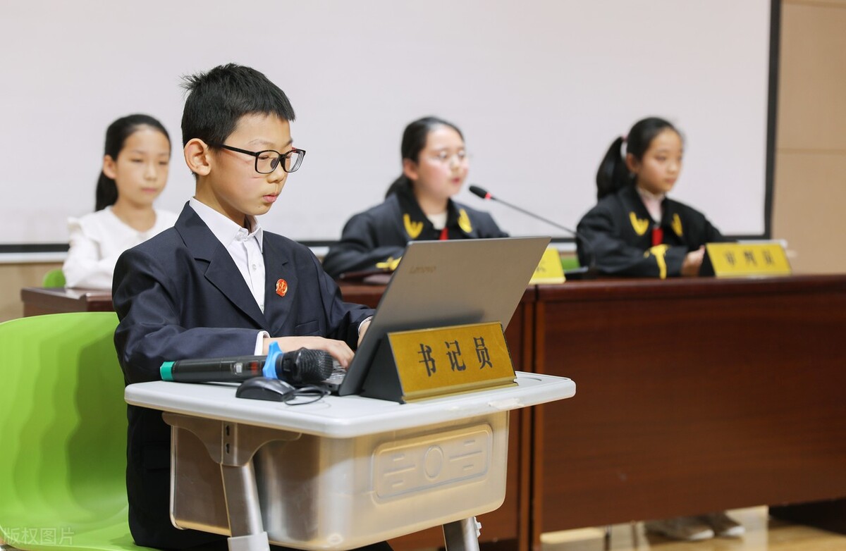 招聘|法院书记员招聘，没有专业限制，唯一条件是打字快