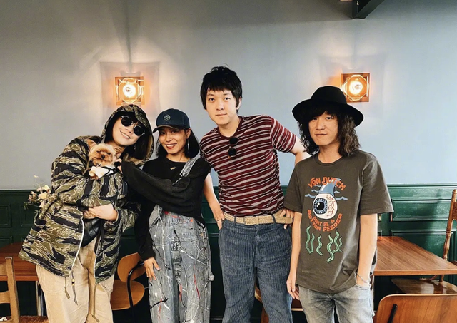 马思纯|马思纯带张哲轩回家,电梯里相拥热吻,小马一脸迷醉爱意满泻